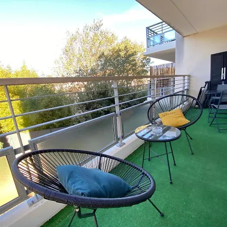 New Eden Studio En Piscine Wifi Classe 3 Etoiles La Ciotat